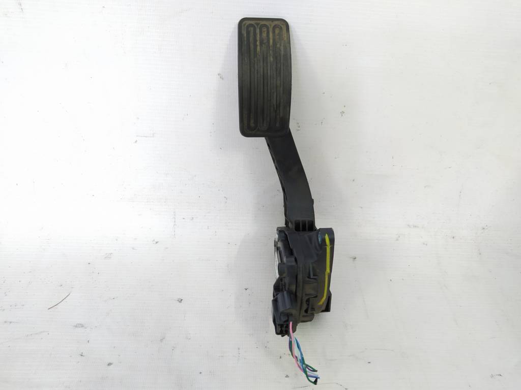 Nissan 180023TA0B Педаль акселератора