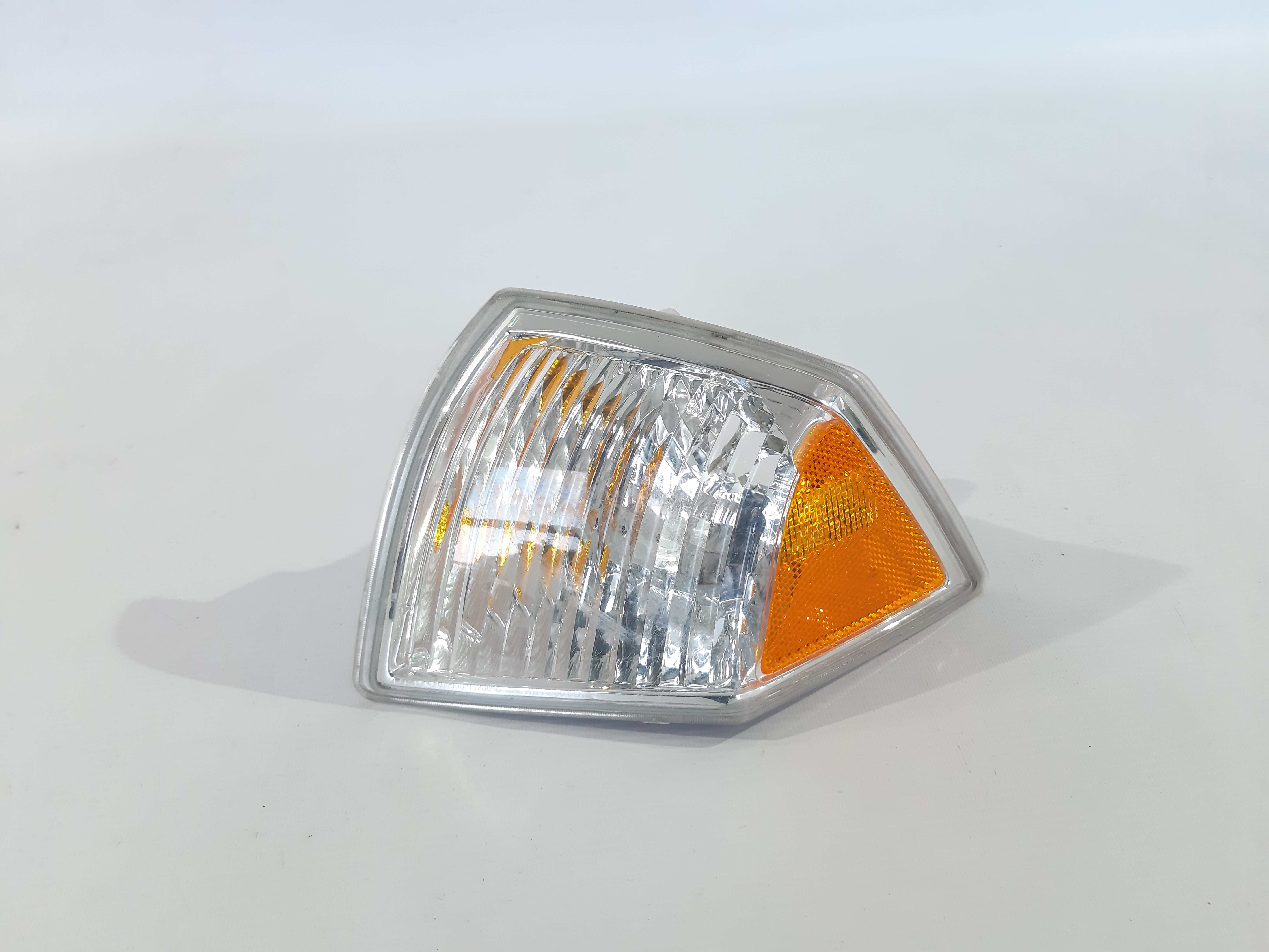 Chrysler 68000683AB Blinker