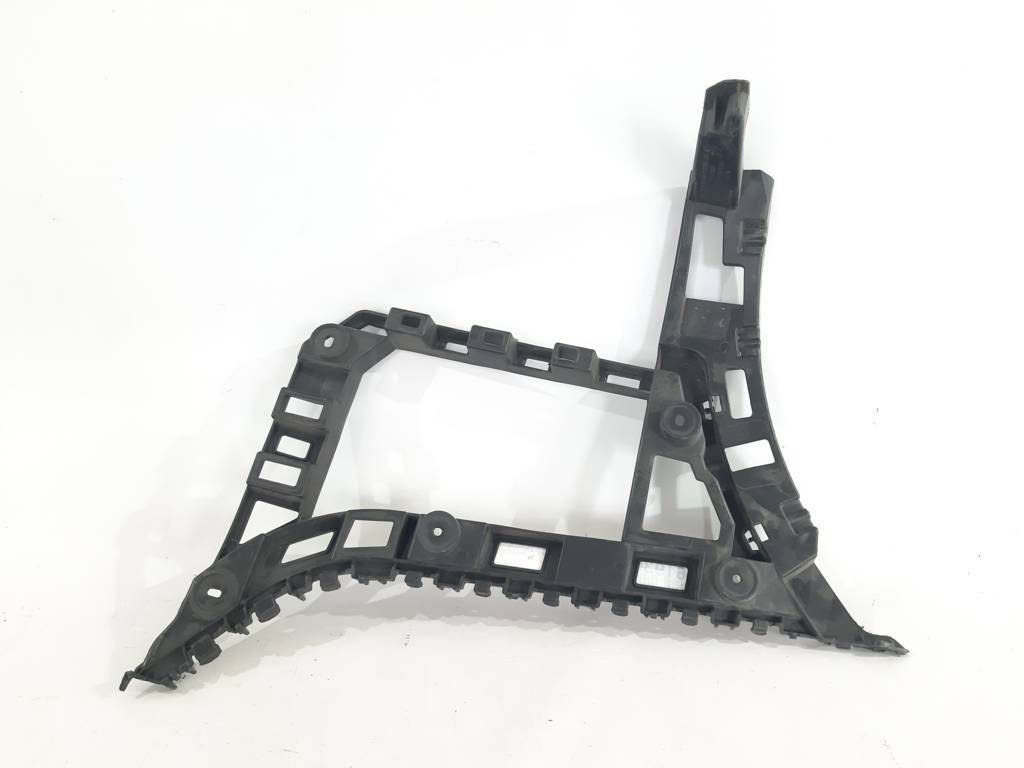 VAG 5C6807394B Кронштейн бампера VAG 5C6807394B Кронштейн бампера