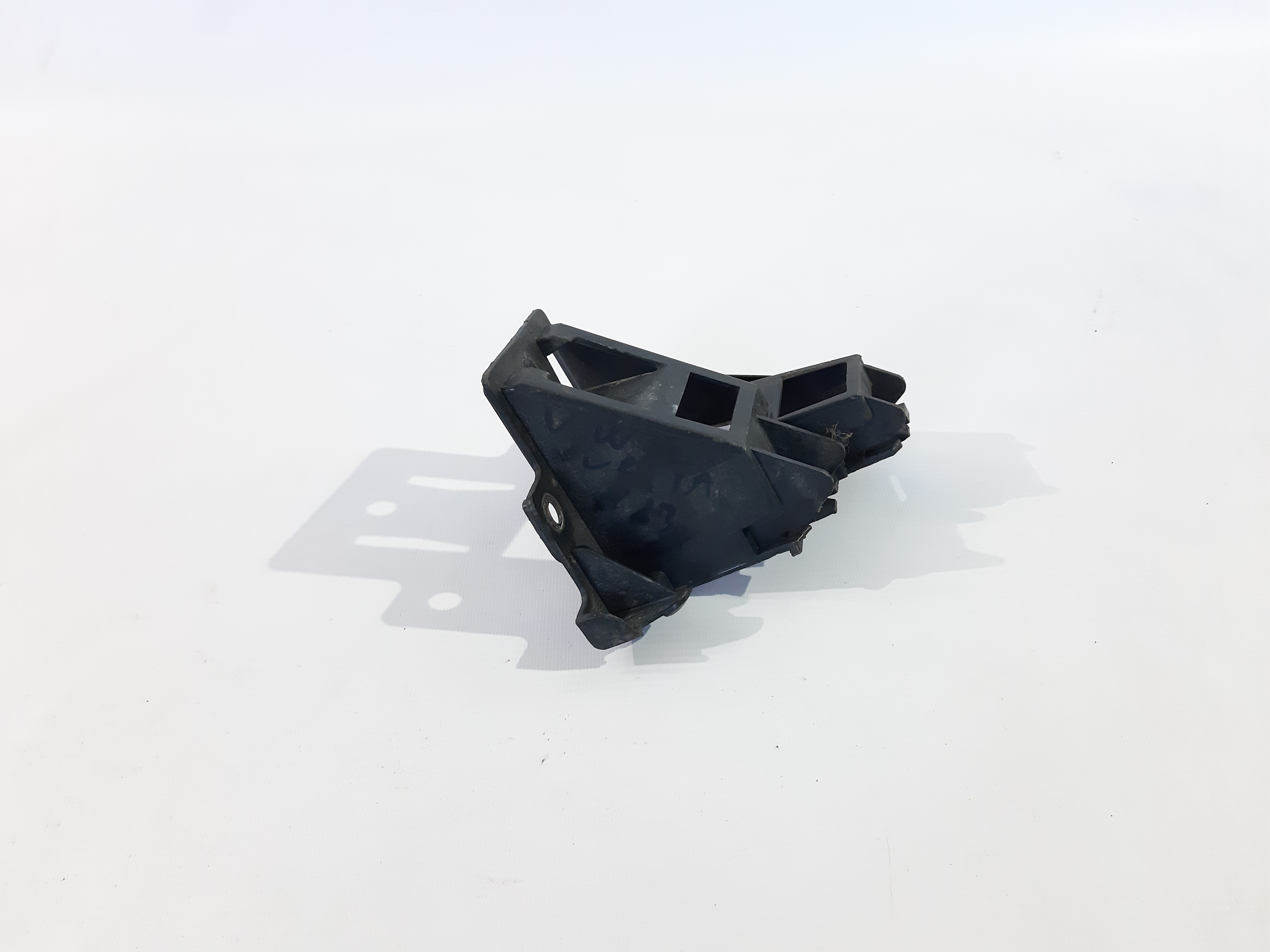 VAG 5C6807394A Кронштейн бампера — Фото №3 VAG 5C6807394A Кронштейн бампера — Фото №3