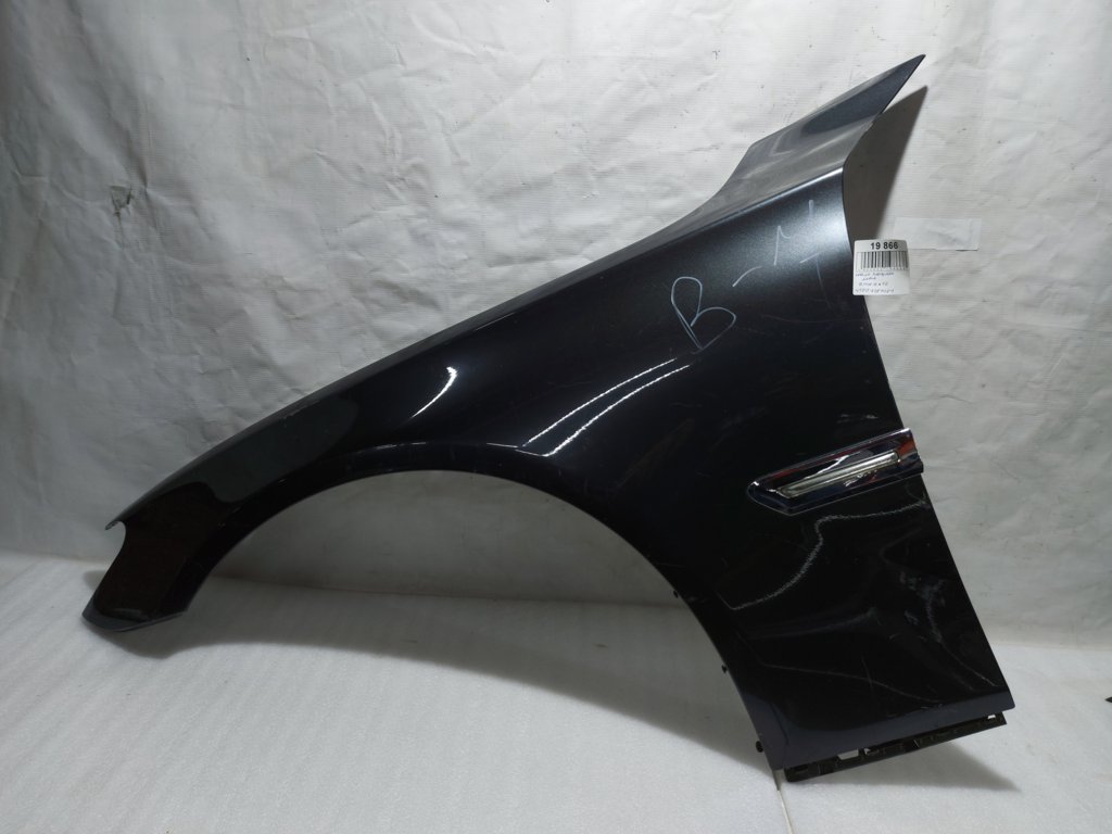 BMW 41007261461 Крыло переднее