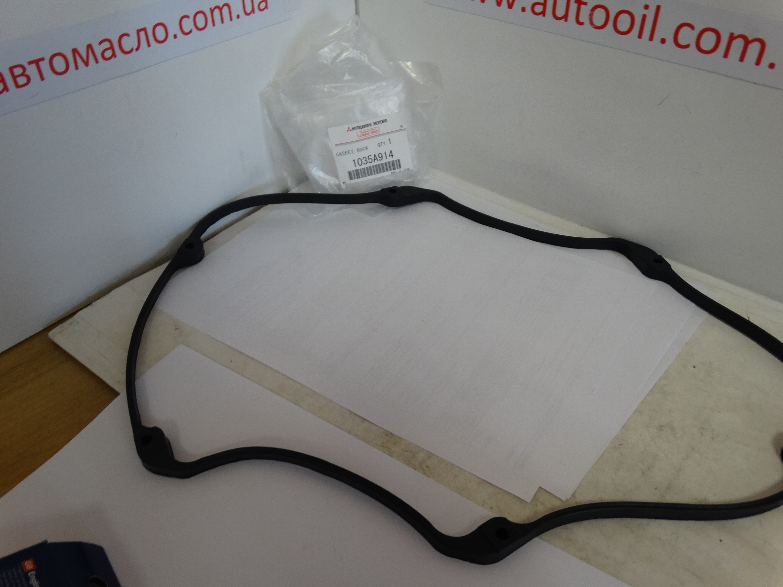 Mitsubishi 1035A914 Прокладка кришки клапанів