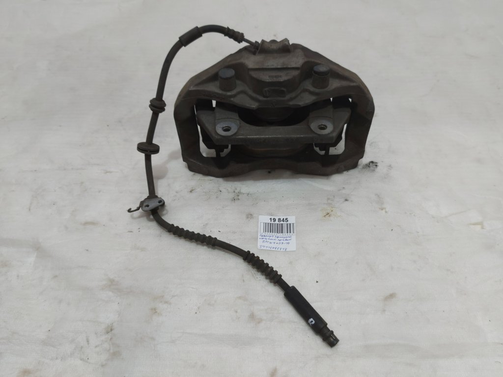 BMW 34116786818 Суппорт тормозной BMW 34116786818 Суппорт тормозной