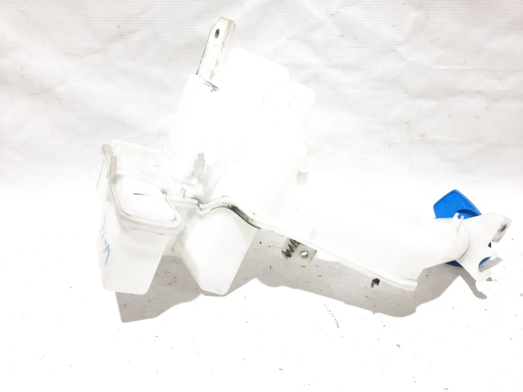 VAG 3C8955453E Reservoir assy windshield