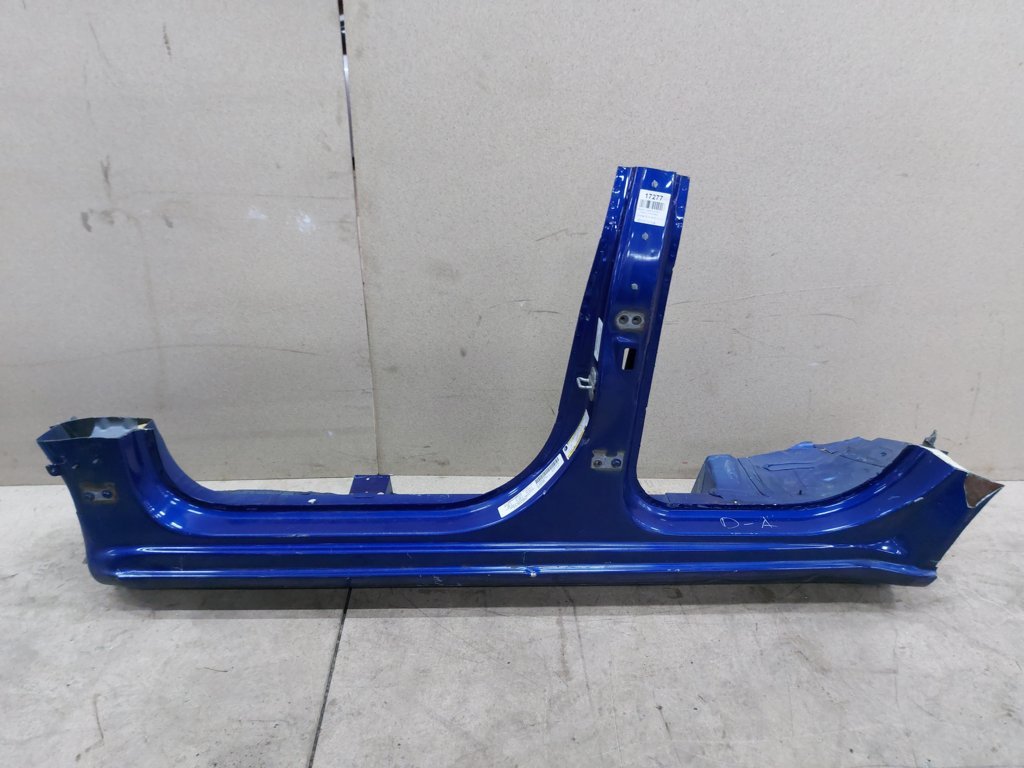 Chrysler 68092171AB Підсилювач центральної стійки правої Chrysler 68092171AB Підсилювач центральної стійки правої