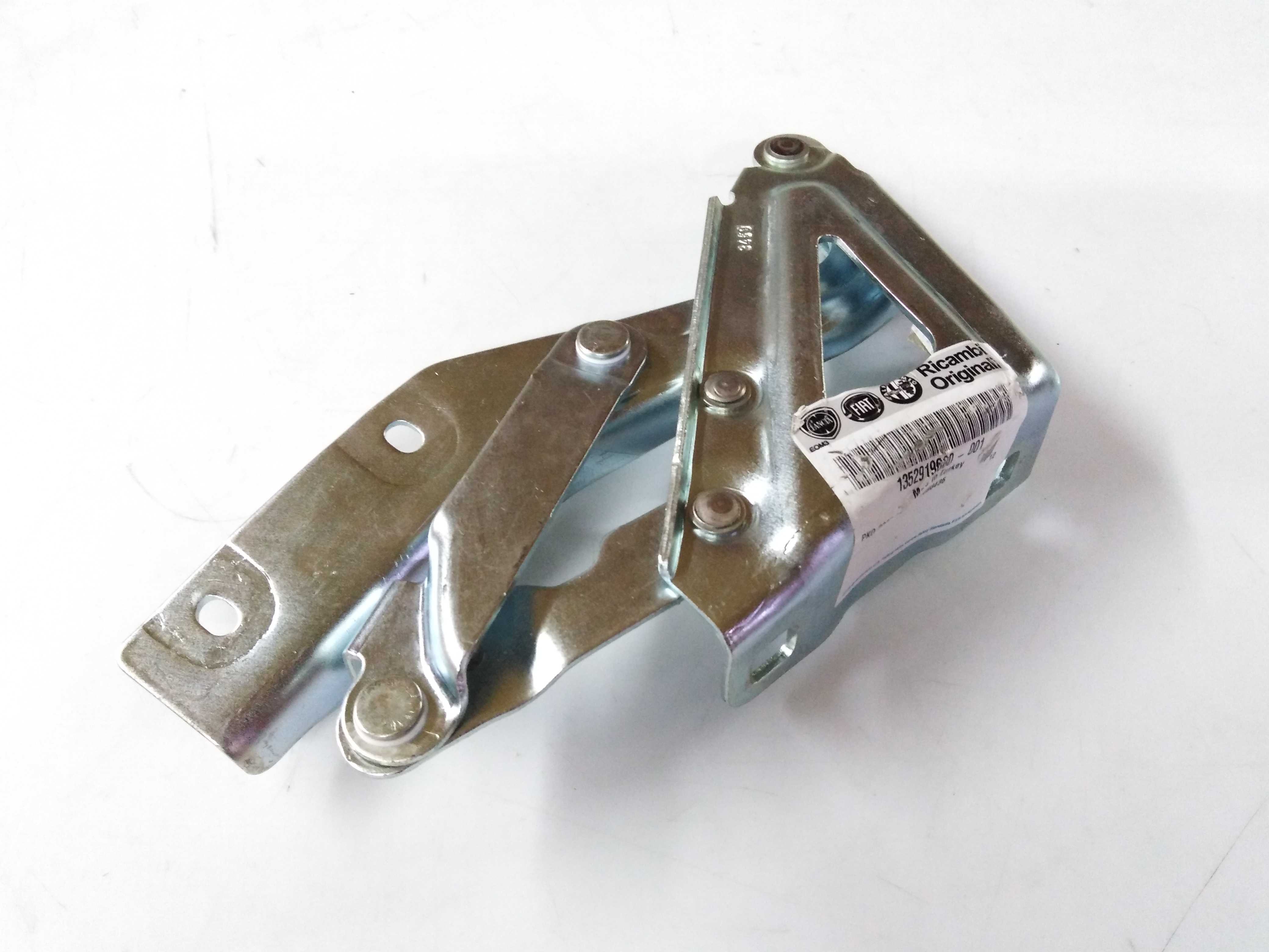 Fiat/Alfa/Lancia 1352919080 Петля капота