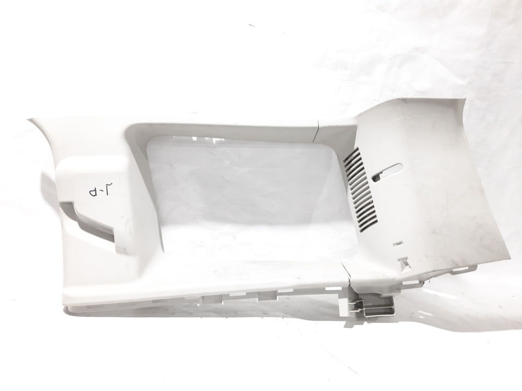 Chrysler 1TK72HDAAB Verkleidung