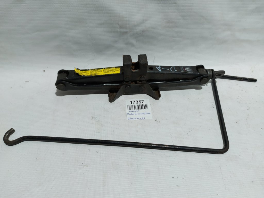 Chrysler 68004742AB Домкрат