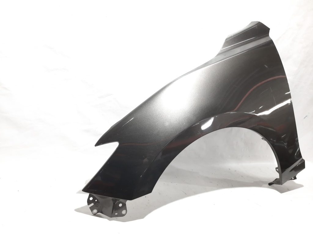 Mazda BJS752211 Крило переднє Mazda BJS752211 Крило переднє