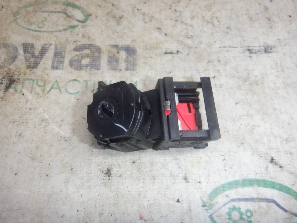 Renault 487009602R Замок запалювання