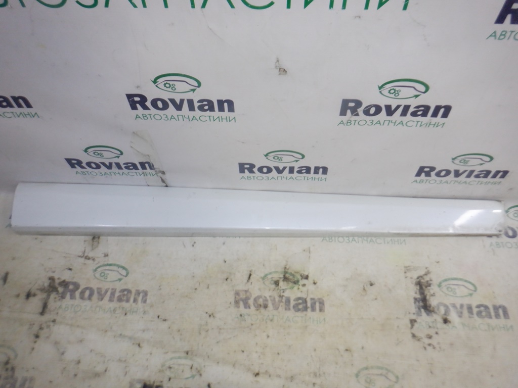 Renault 801861830R Молдинг кузова