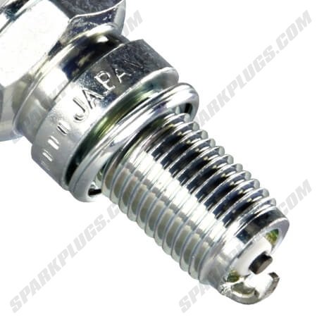 NGK JR9B Свічка запалювання
