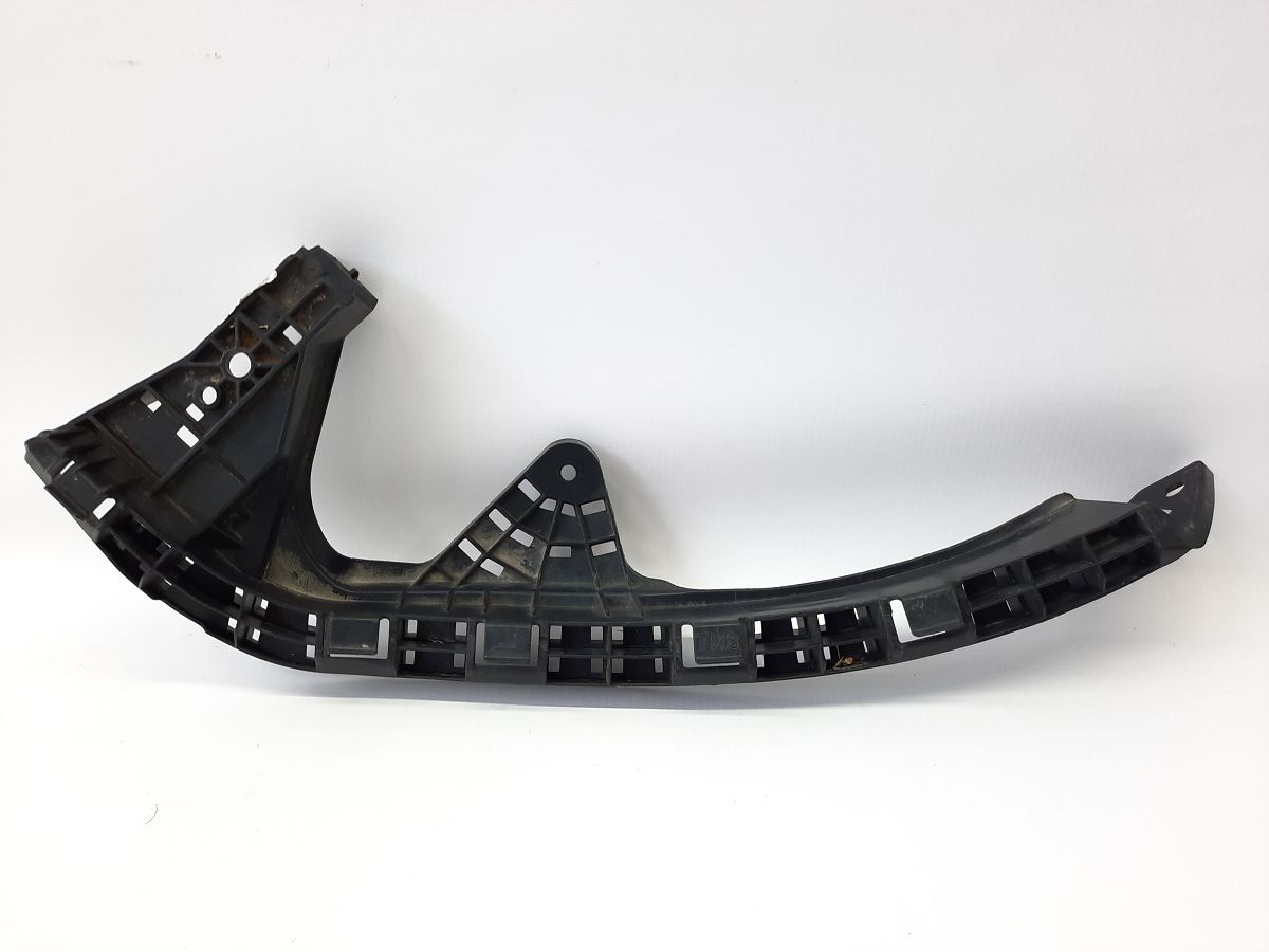 Honda 71190TM8A01 Кронштейн бампера Honda 71190TM8A01 Кронштейн бампера