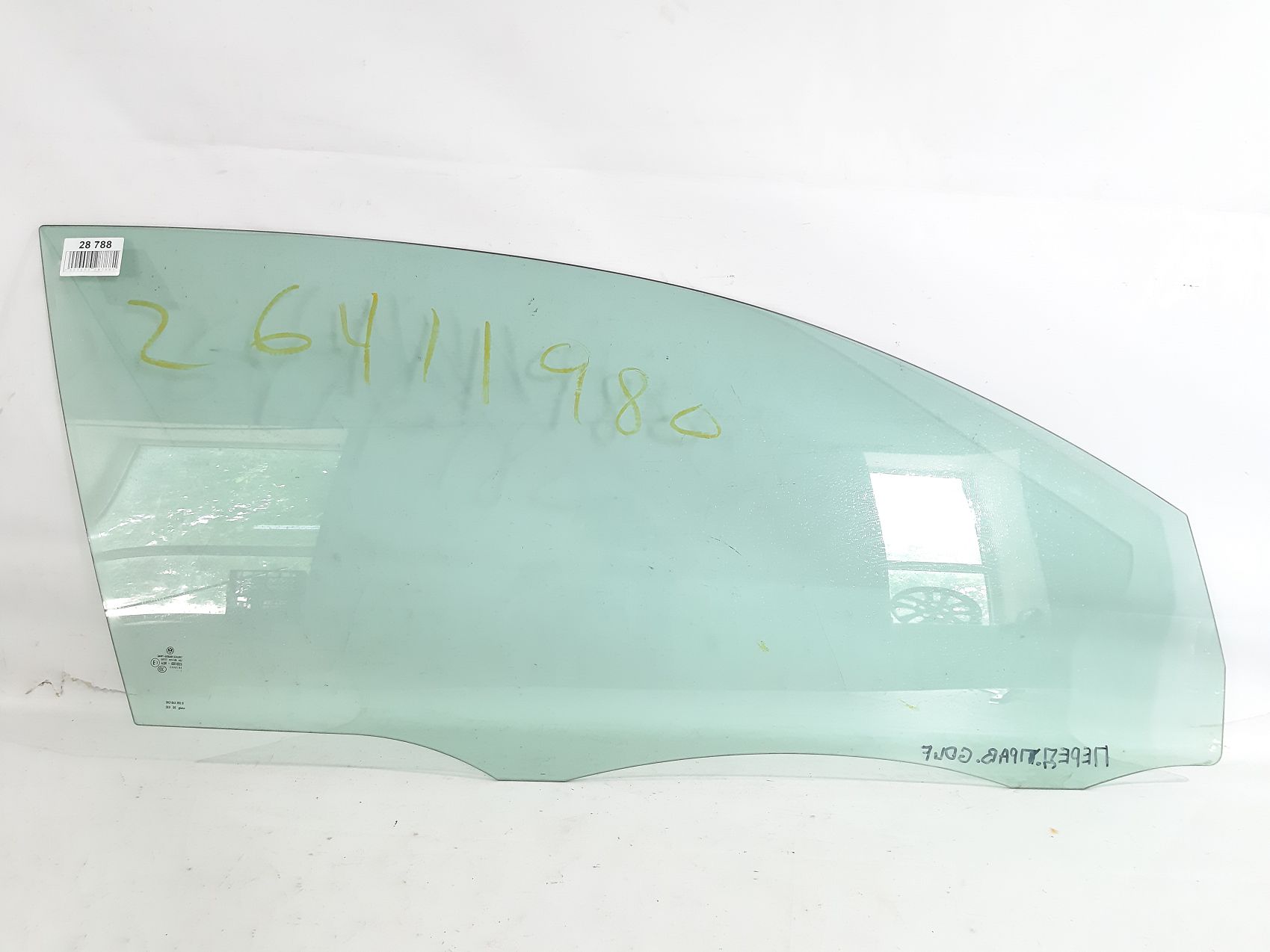 VAG 5K4845202B Glass quarter window