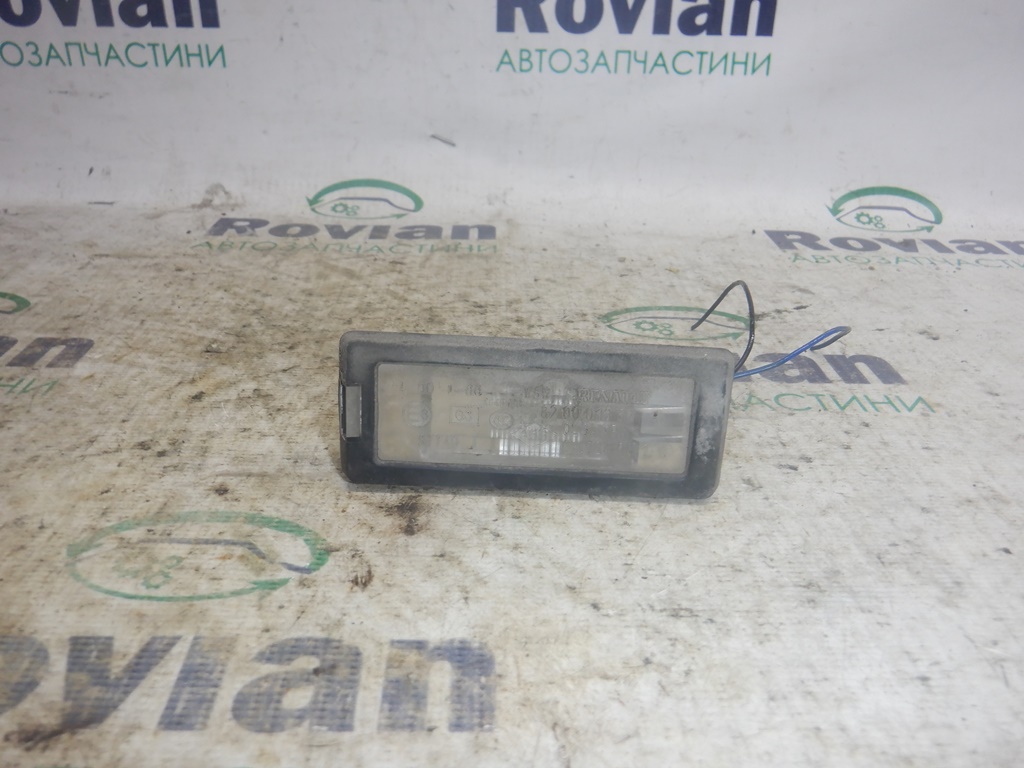 Renault 8200013577 Lamp assy license plate — Photo #2 Renault 8200013577 Lamp assy license plate — Photo #2