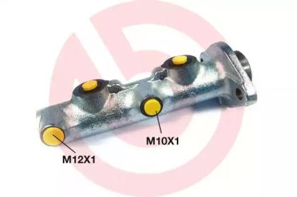 Brembo M 44 010 Циліндр головний гальмівний Brembo M 44 010 Циліндр головний гальмівний