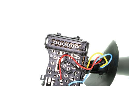 Vemo V46-80-0021 Підрульовий перемикач Vemo V46-80-0021 Підрульовий перемикач