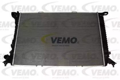 Vemo V15-60-6038 Радіатор охолодження двигуна