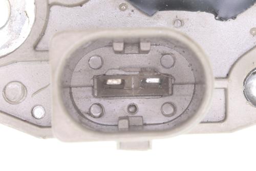 Vemo V10-77-1017 Регулятор генератора Vemo V10-77-1017 Регулятор генератора