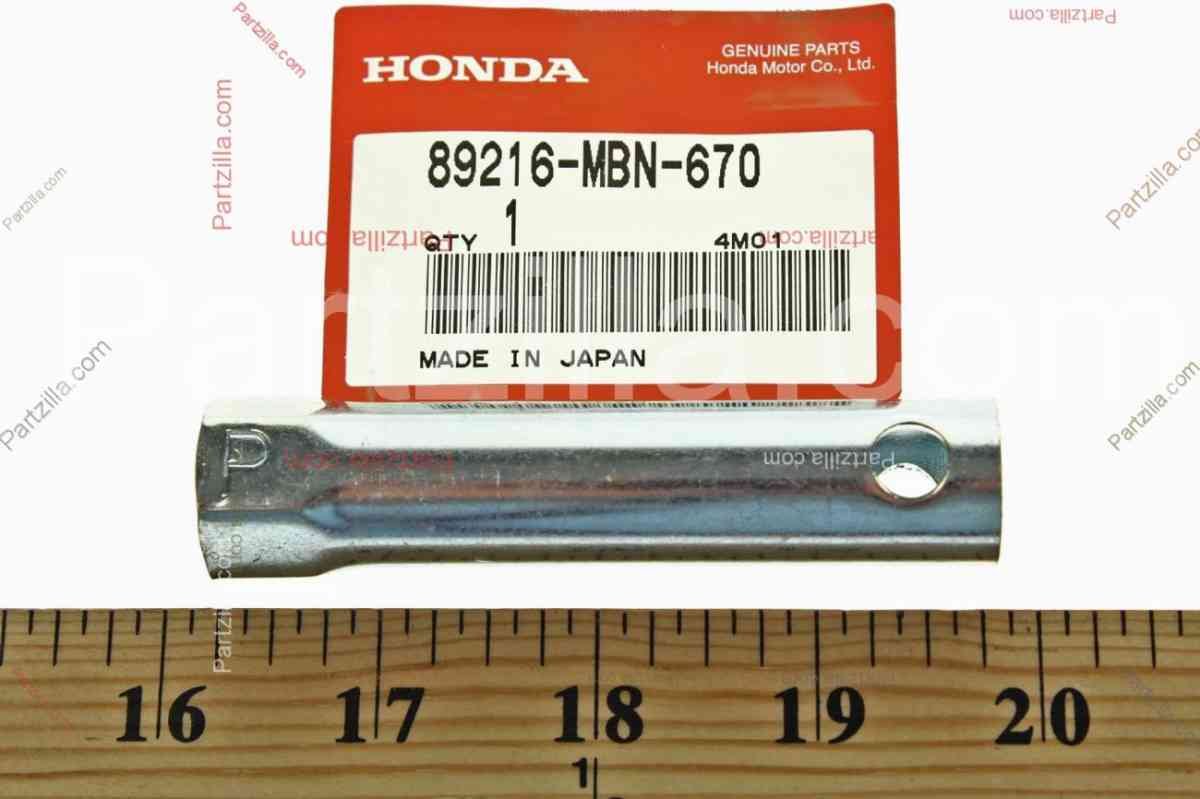 Honda 89216MBN670 Свічний ключ