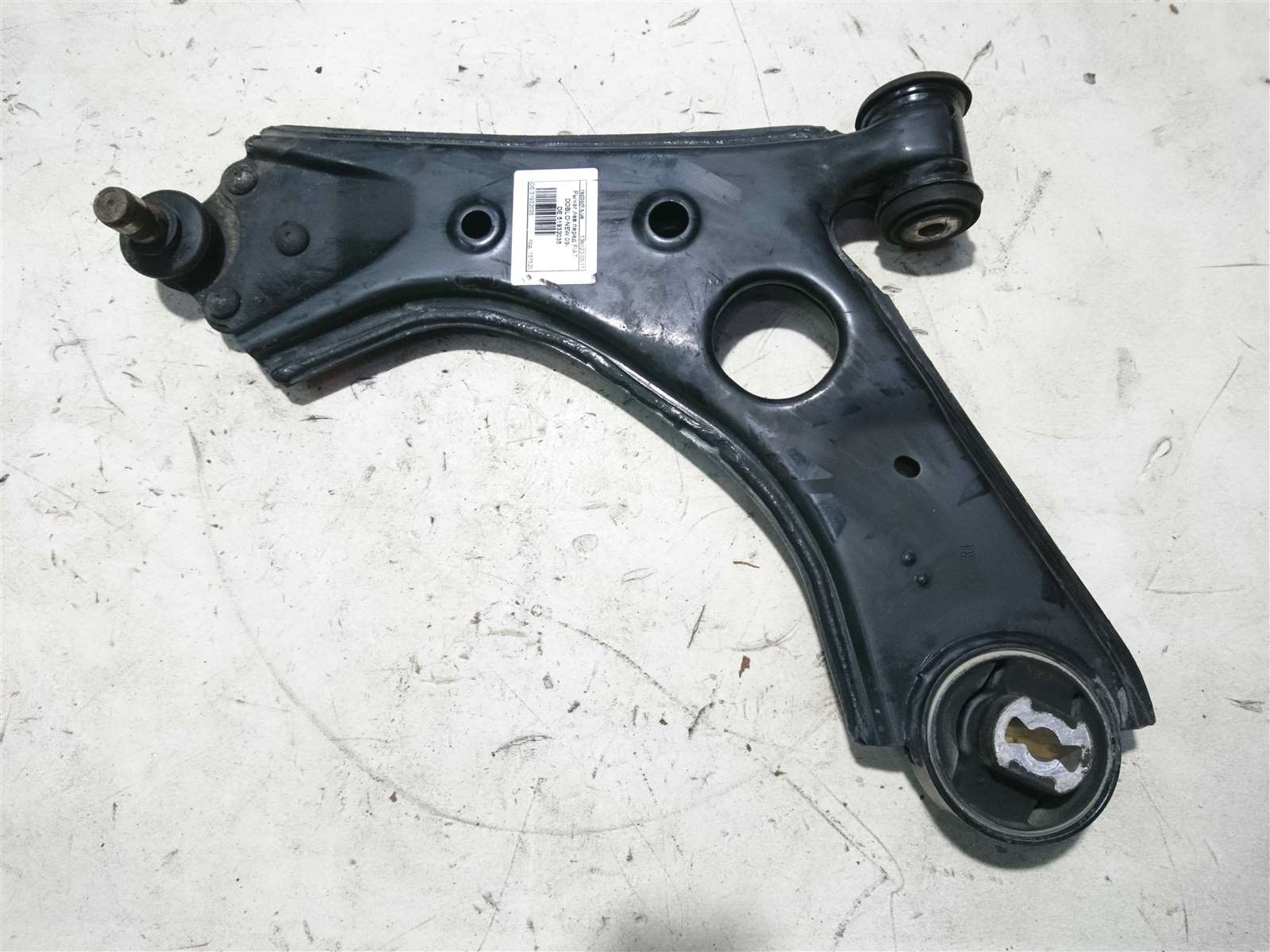 Fiat/Alfa/Lancia 51932035 Arm assy suspension Fiat/Alfa/Lancia 51932035 Arm assy suspension