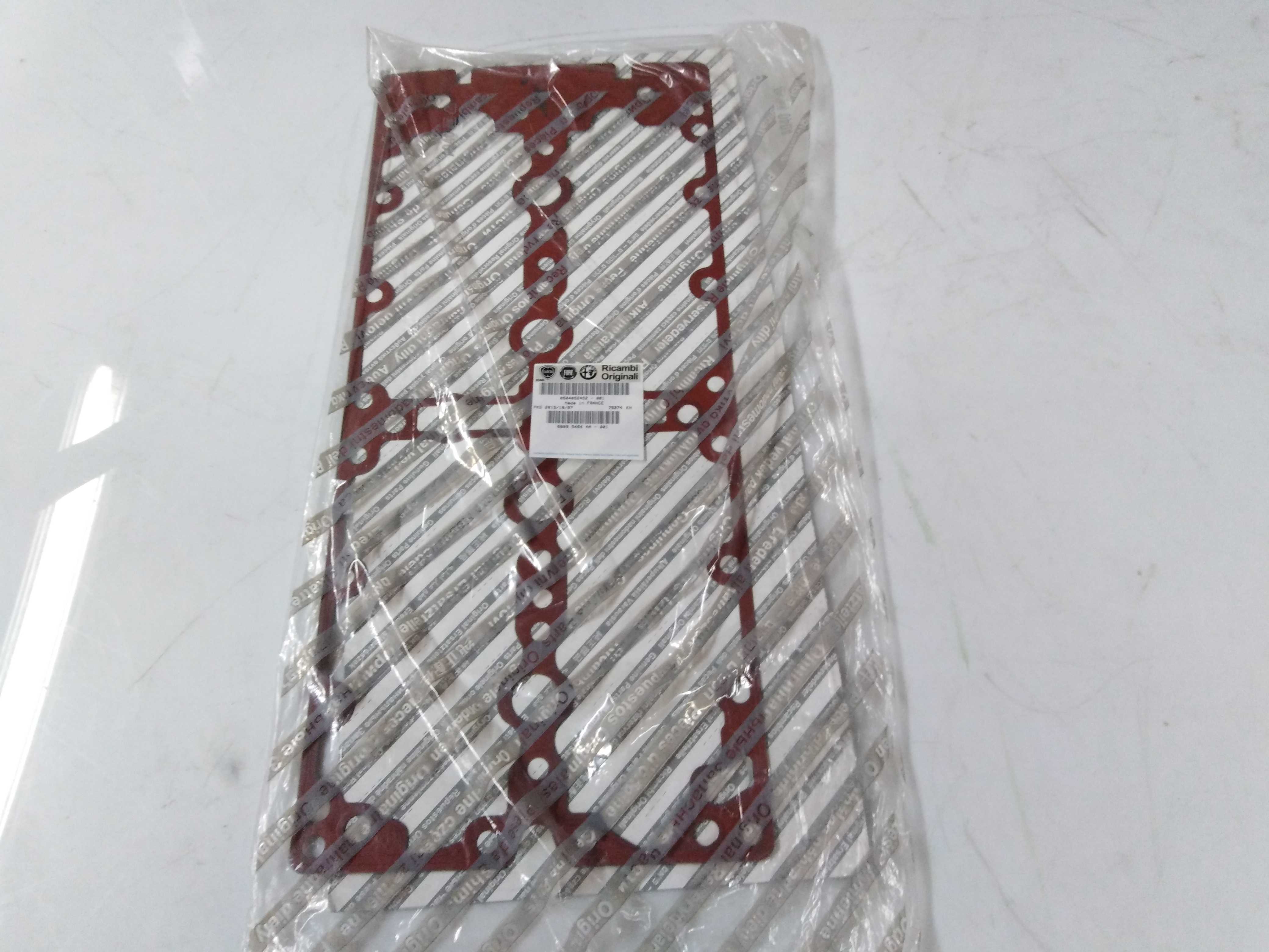 Iveco 504052452 Cover assy cylinder head