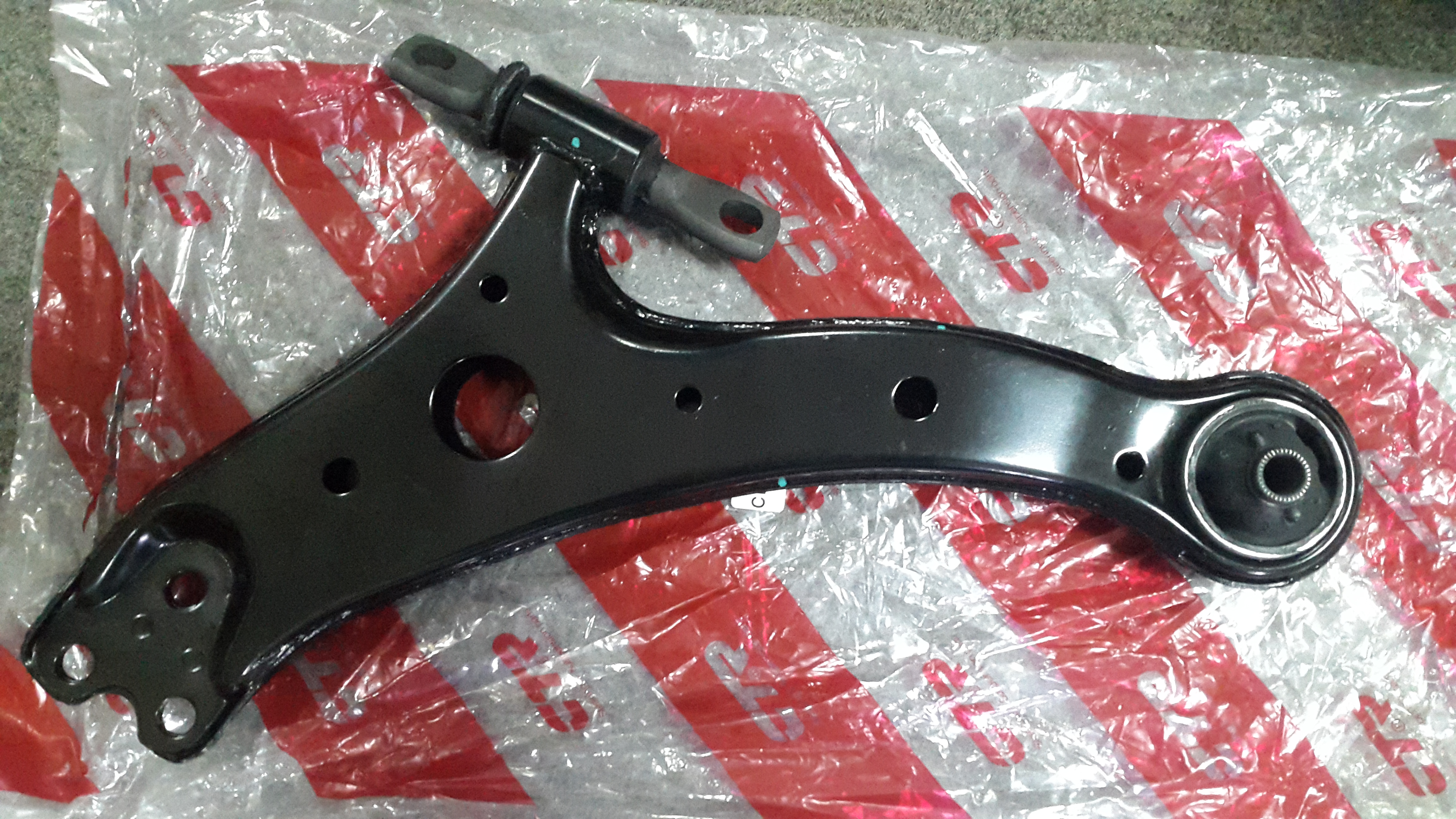 CTR CQT7R Важіль підвіски колеса