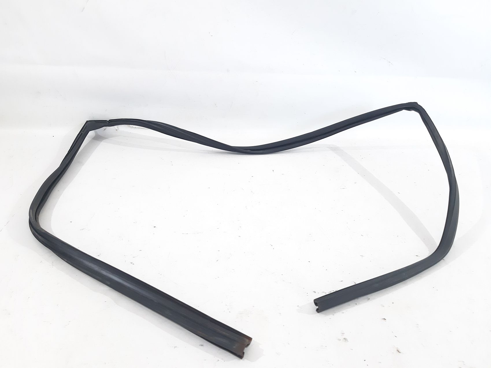 Subaru 63527FJ010 Уплотнение стыка двери с крышей л зад