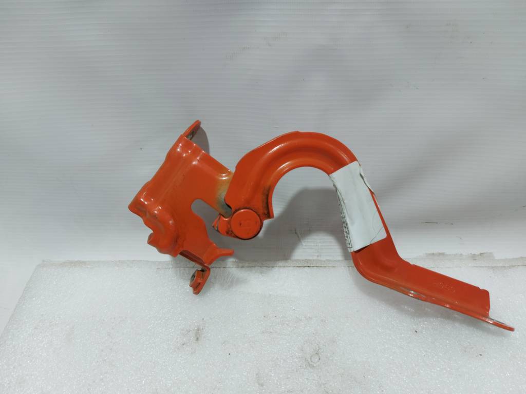 Toyota 5341052350 Петля капота