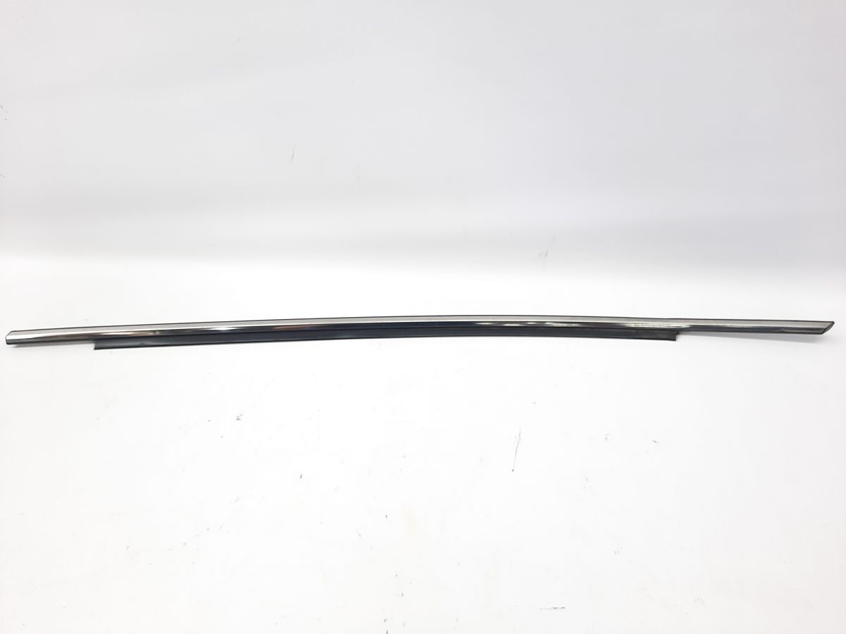 Mazda GHP950650F Молдинг скла лобового