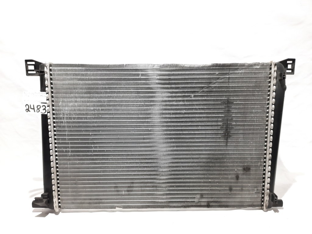 BMW 17118675266 Радіатор охолодження двигуна BMW 17118675266 Радіатор охолодження двигуна