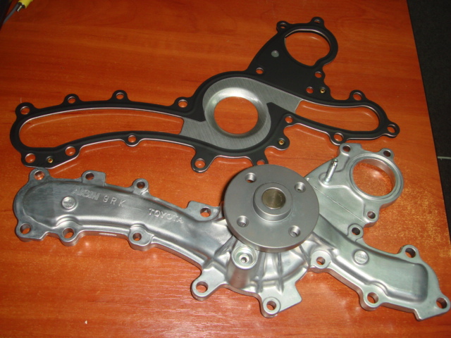 Toyota 1610039456 Насос охлаждающей жидкости