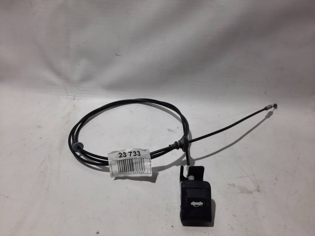 Mazda GHP956720A Трос капота