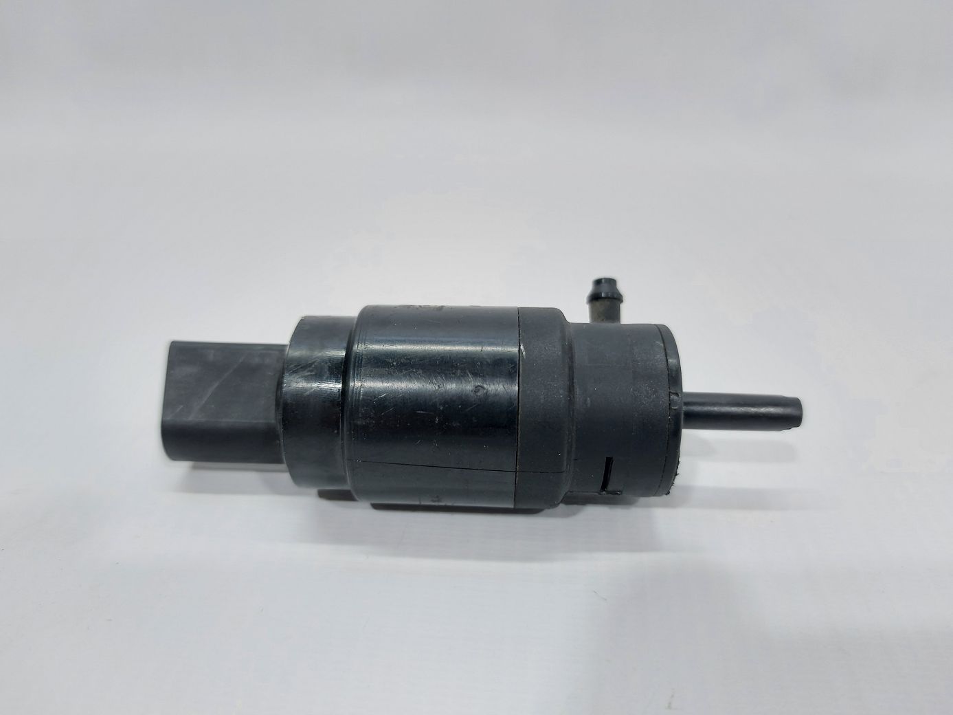 VAG 1K5955651 Насос омывателя стекла VAG 1K5955651 Насос омывателя стекла