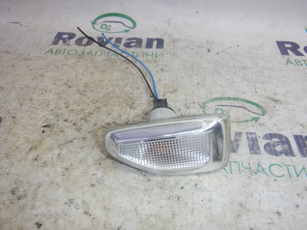 Renault 261651140R Ліхтар покажчика повороту Renault 261651140R Ліхтар покажчика повороту