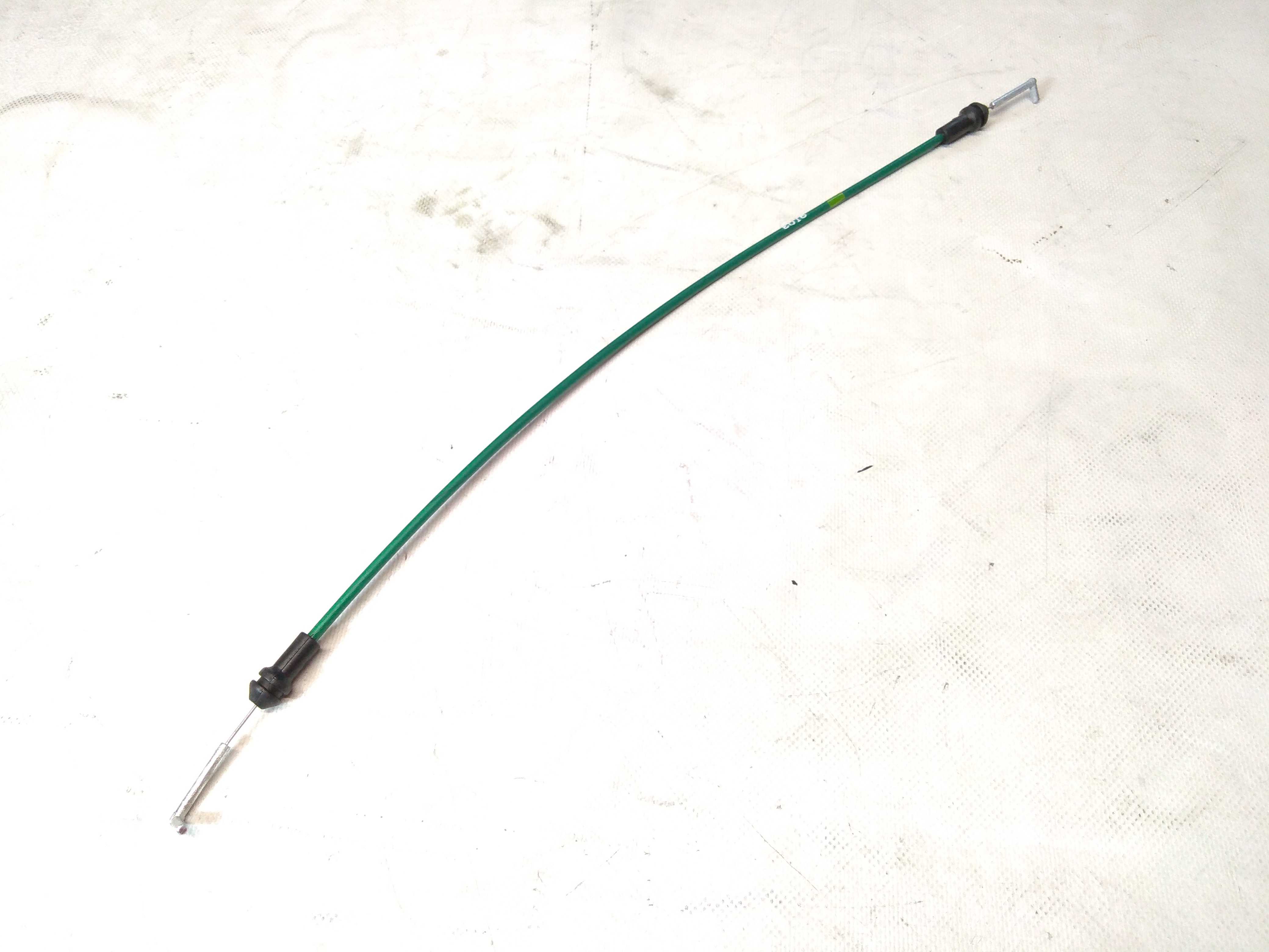 Hyundai/Kia 813712F000 Трос замка дверей