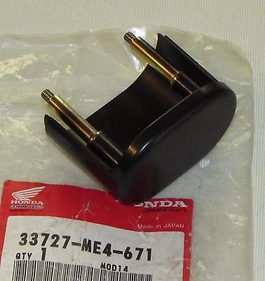 Honda 33727ME4671 Заглушка бампера