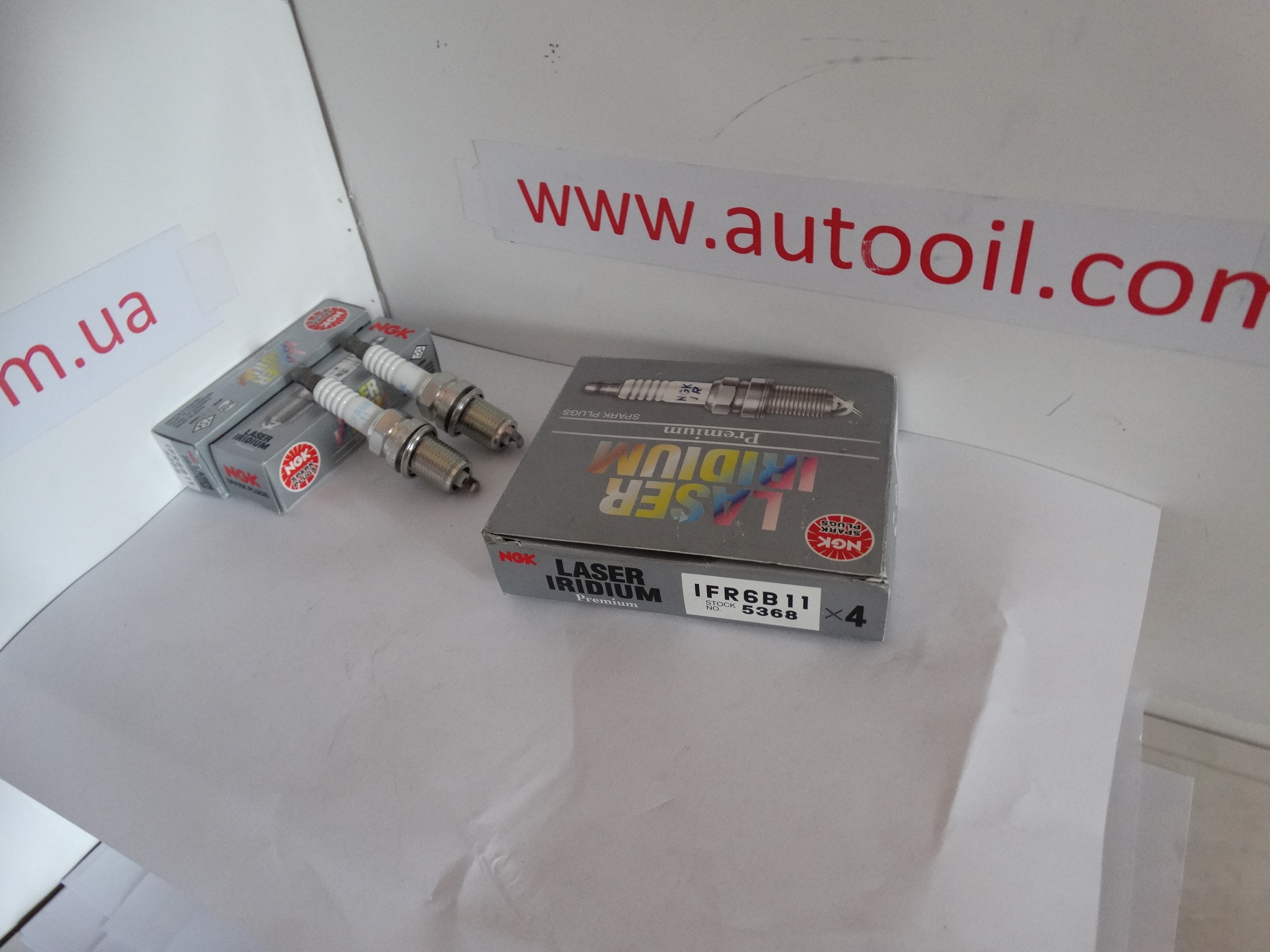 NGK IFR6B11 Spark plug NGK IFR6B11 Spark plug