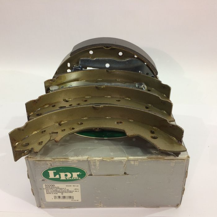 LPR 03330 Колодки гальмівні LPR 03330 Колодки гальмівні
