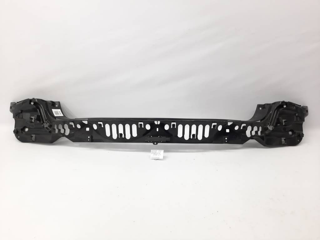 BMW 51127183883 Усилитель бампера переднего