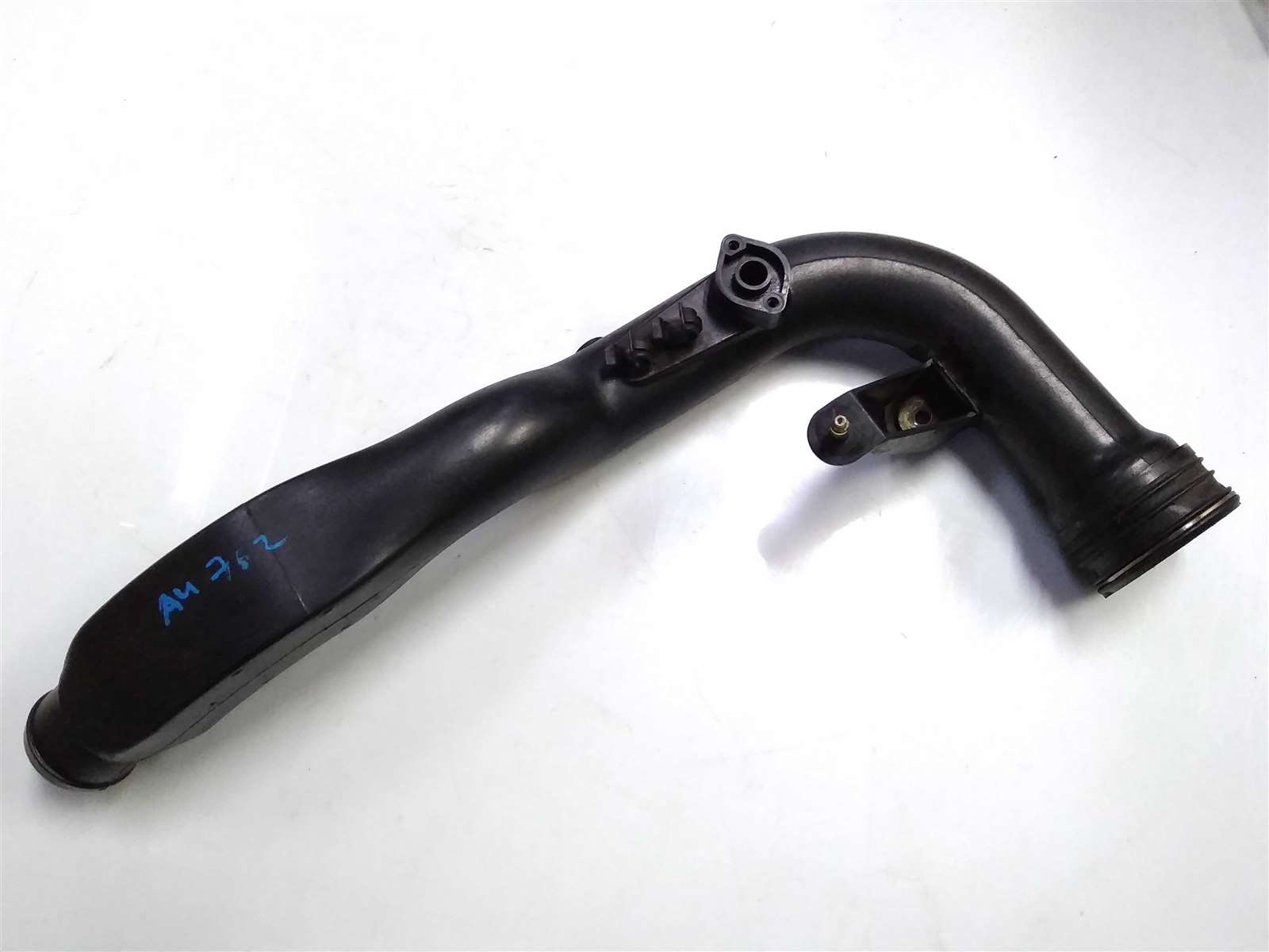 VAG 3B0145762C Патрубок інтеркулера