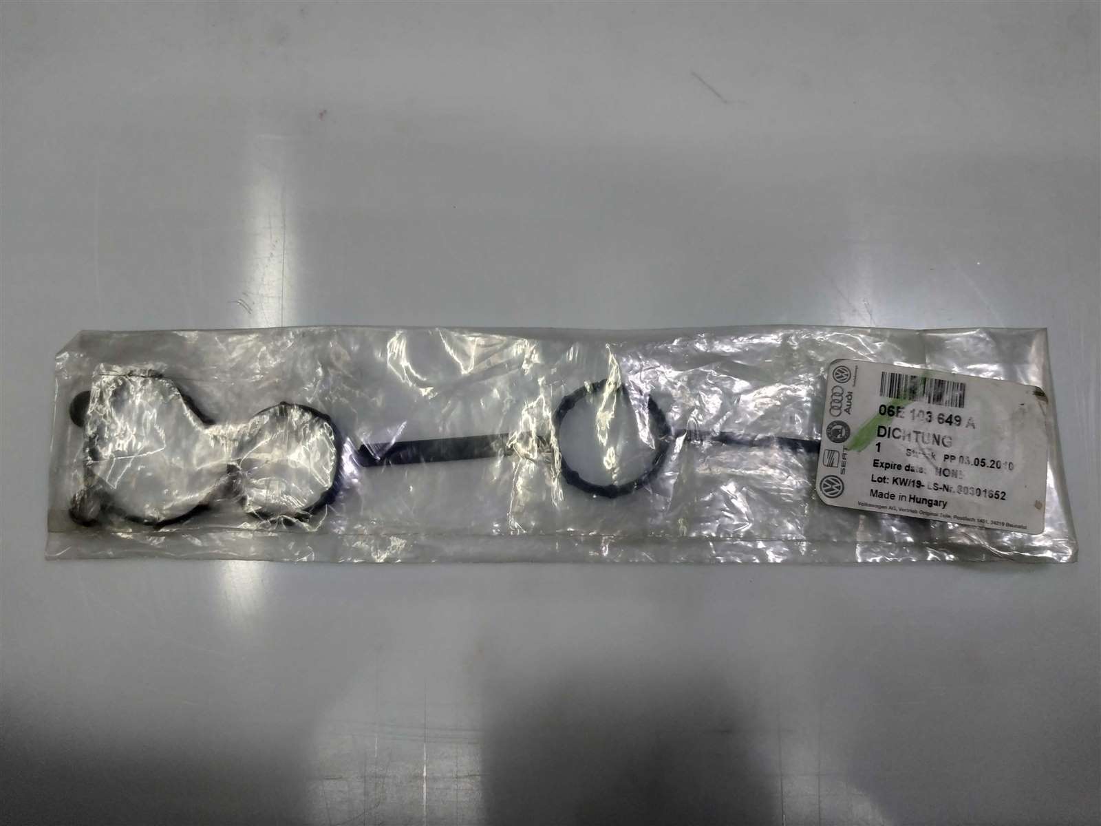 VAG 06E103649A Прокладка