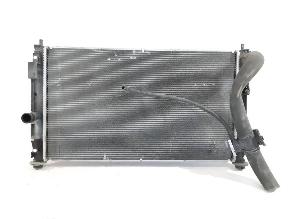 Chrysler 68004049AB Радіатор охолодження двигуна