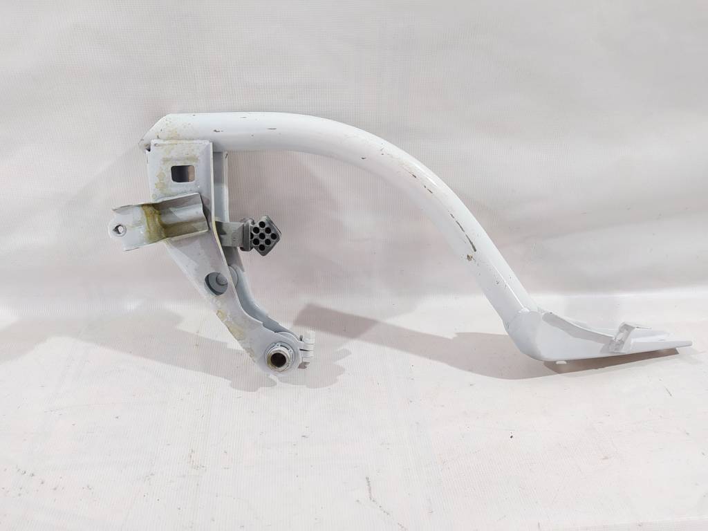 General Motors 22912180 Петля багажника	