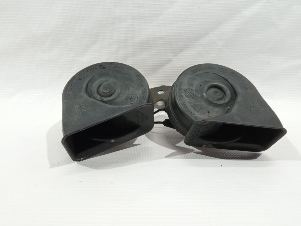 Chrysler 68406303AA Сигнал звуковой