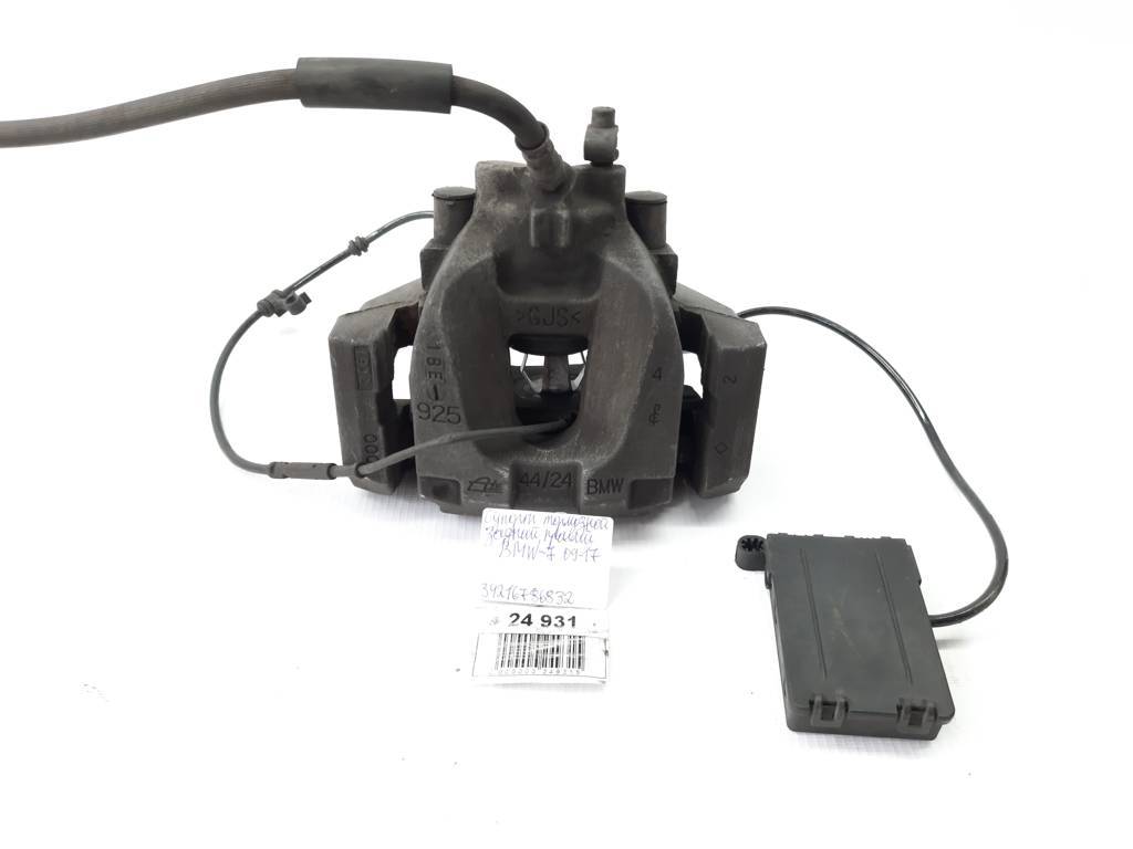 BMW 34216786832 Суппорт тормозной